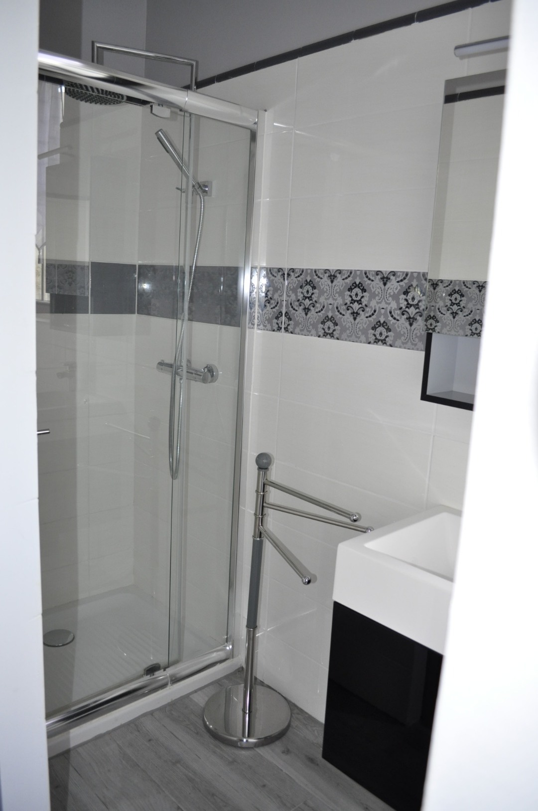 Chambre d'hôte avec salle de bain privée à Ludon-Médoc