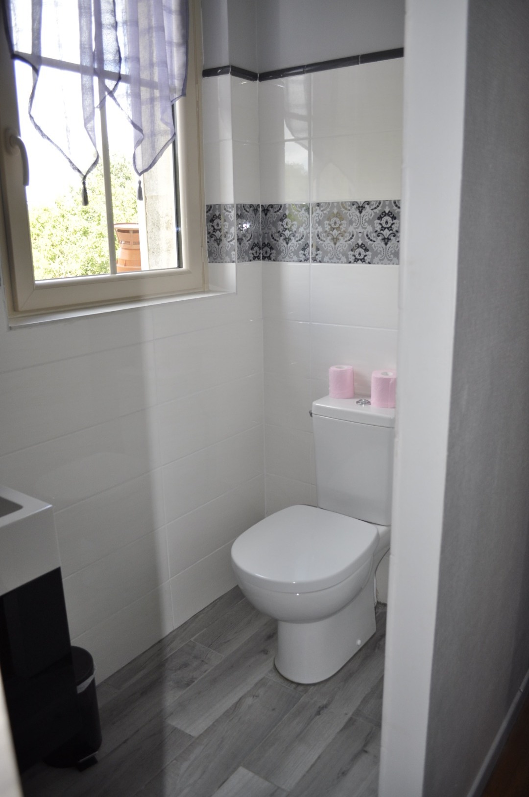 Chambre d'hôte spacieuse avec salle de bain privée à Ludon-Médoc