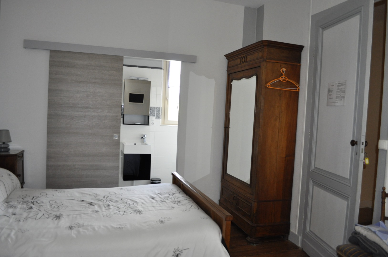 Chambre d'hôte spacieuse à Ludon-Médoc